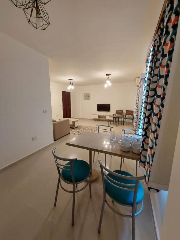 Room in Downtown Cairo | Tahrir sqr — Dining Area in 11 Kasr Al Nile, Cairo, Egypt