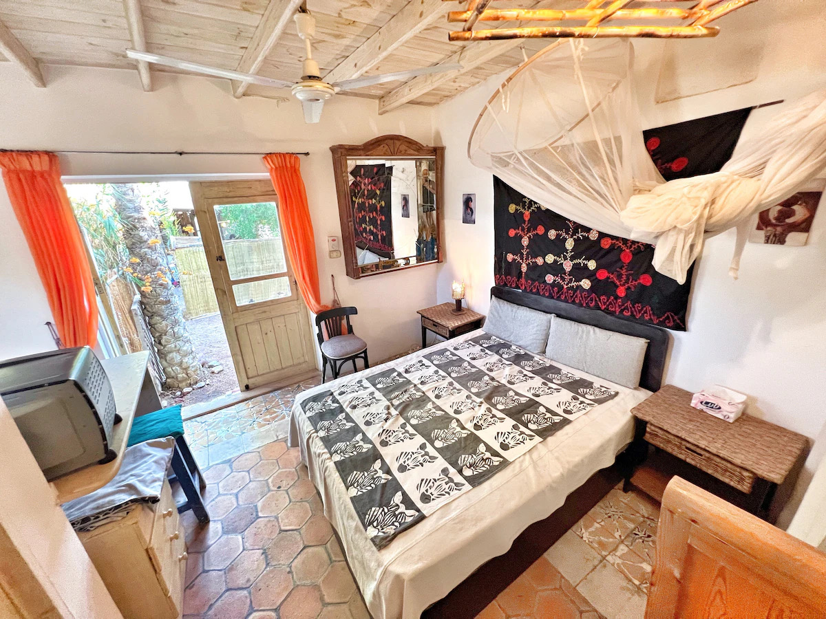 First Row Sea-Front Cabin after dublicate — Bedroom 2 in Marsa Matruh, Egypt — photo 2