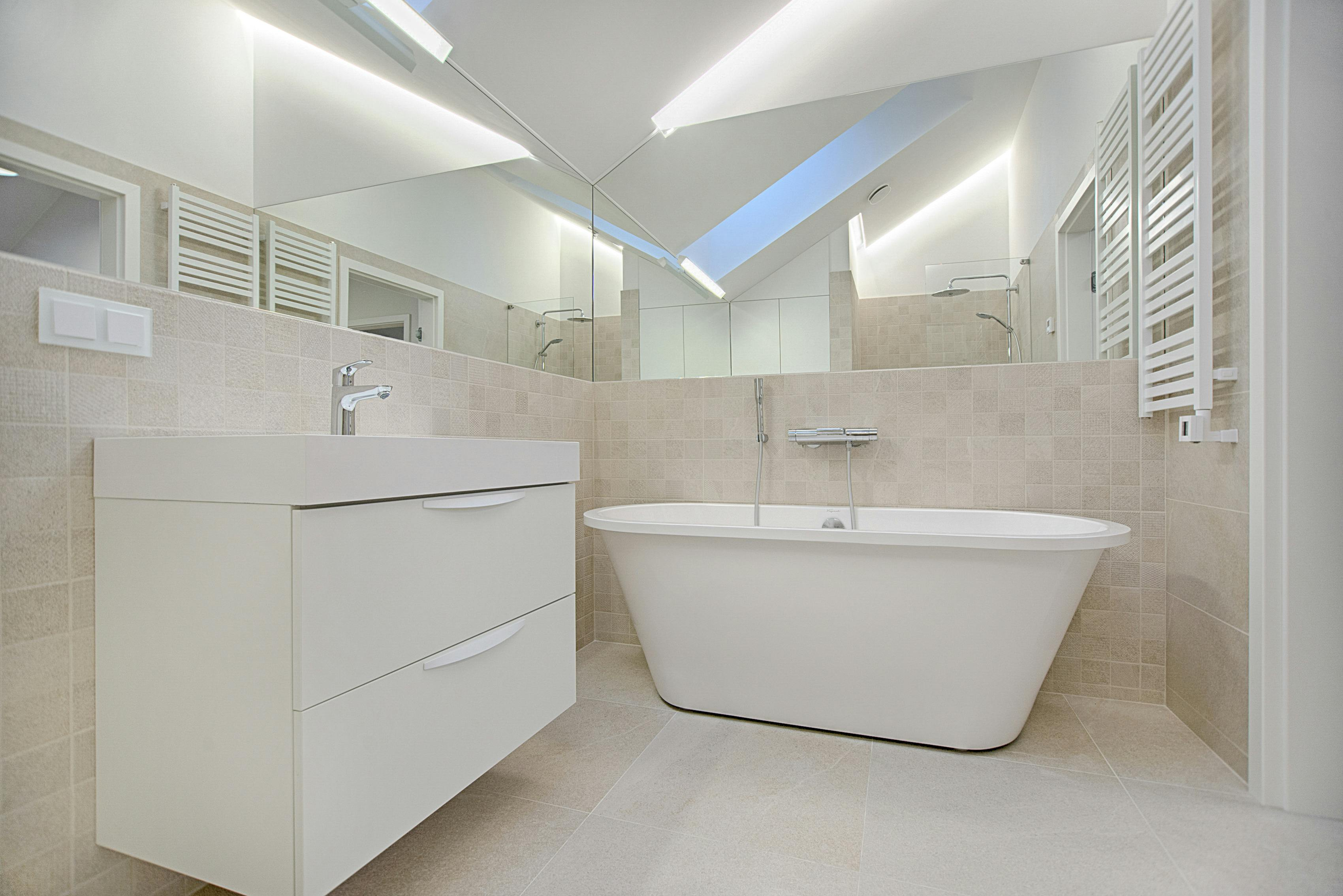 Contemporary Townhouse - Sheikh Zayed — Apartment in The Address Compound, Giza, Egypt — photo 5